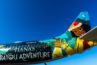 Alaska Airlines și Tiana îți aduc o aventură fermecată