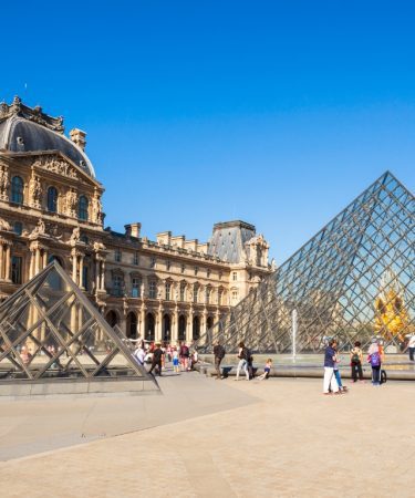 Piramida Luvrului